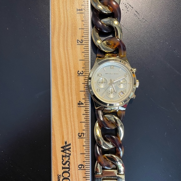 Michael Kors MK-4222 Gold Tone Chain Tortoise Watch - Picture 3 of 8